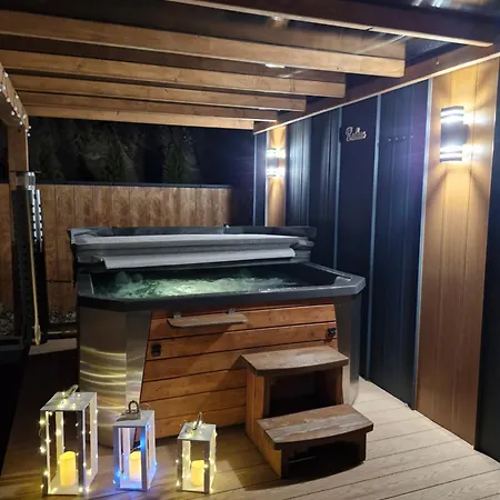 Sloneczny Brzeg Ekskluzywne Z Jacuzzi Tegoborze